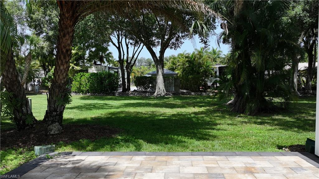 10067 Parkwood Dr Property Photo 14