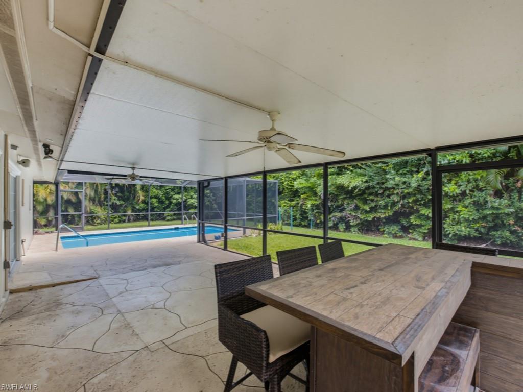 667 Park Shore Dr Property Photo 16