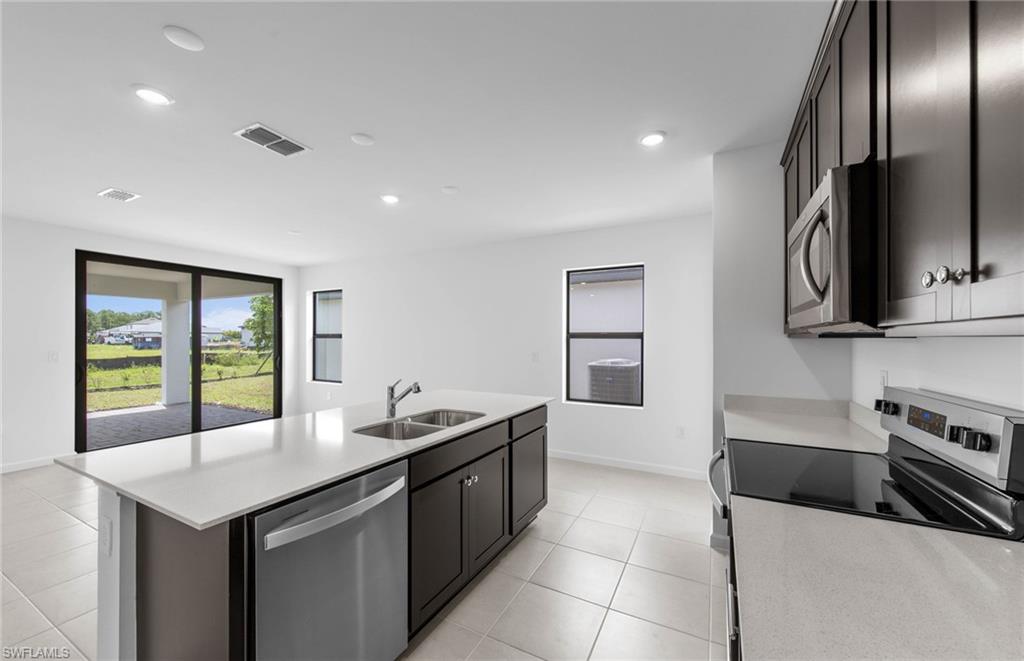 26236 Reflection Dr Property Photo 10