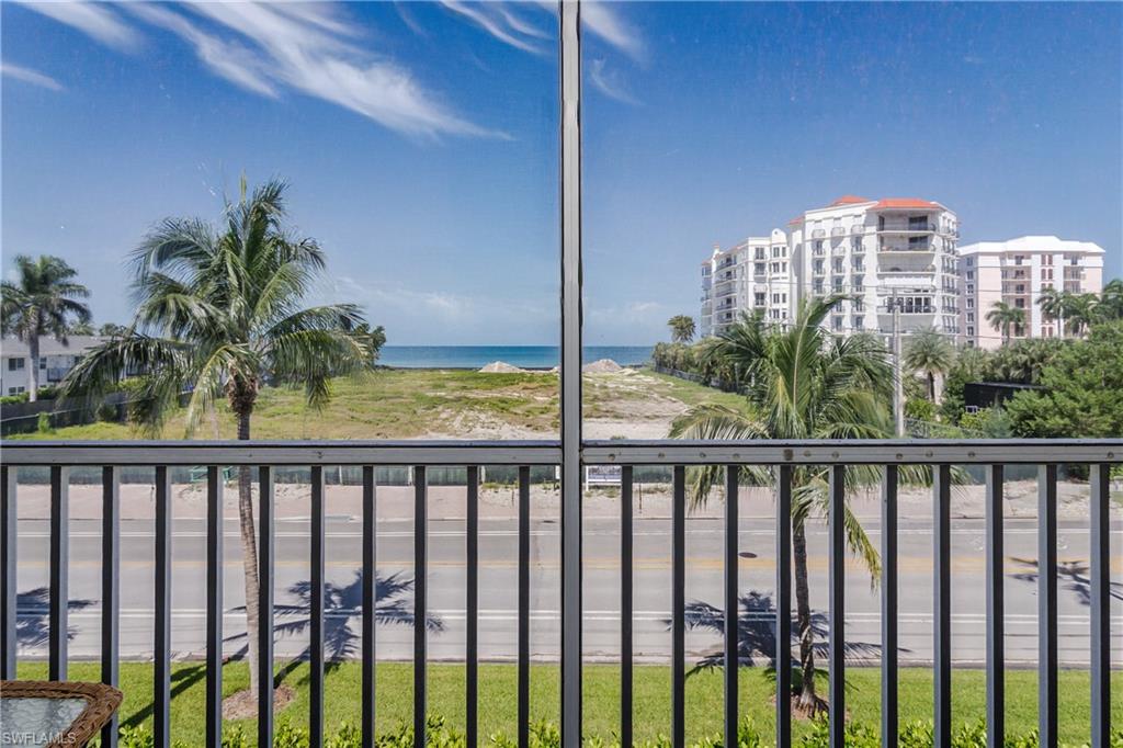 1100 Gulf Shore Blvd N 306 Property Photo 3