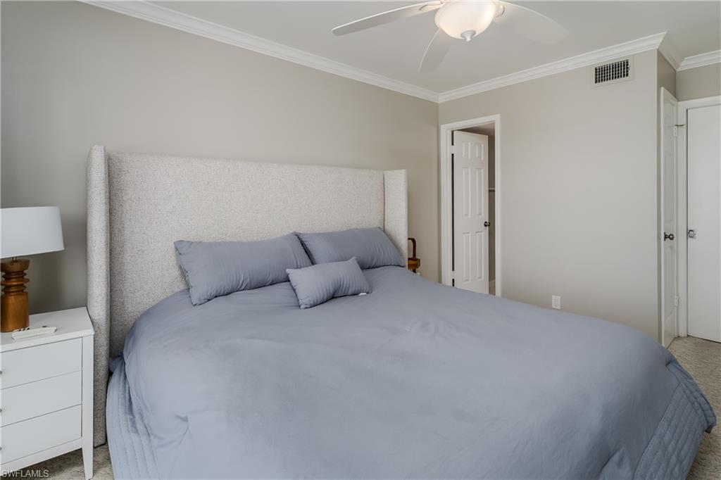 1100 Gulf Shore Blvd N 306 Property Photo 17