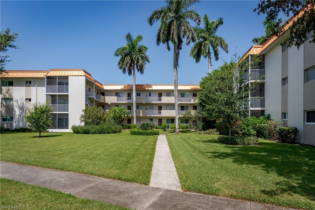 1100 Gulf Shore Blvd N 306 Property Photo 24