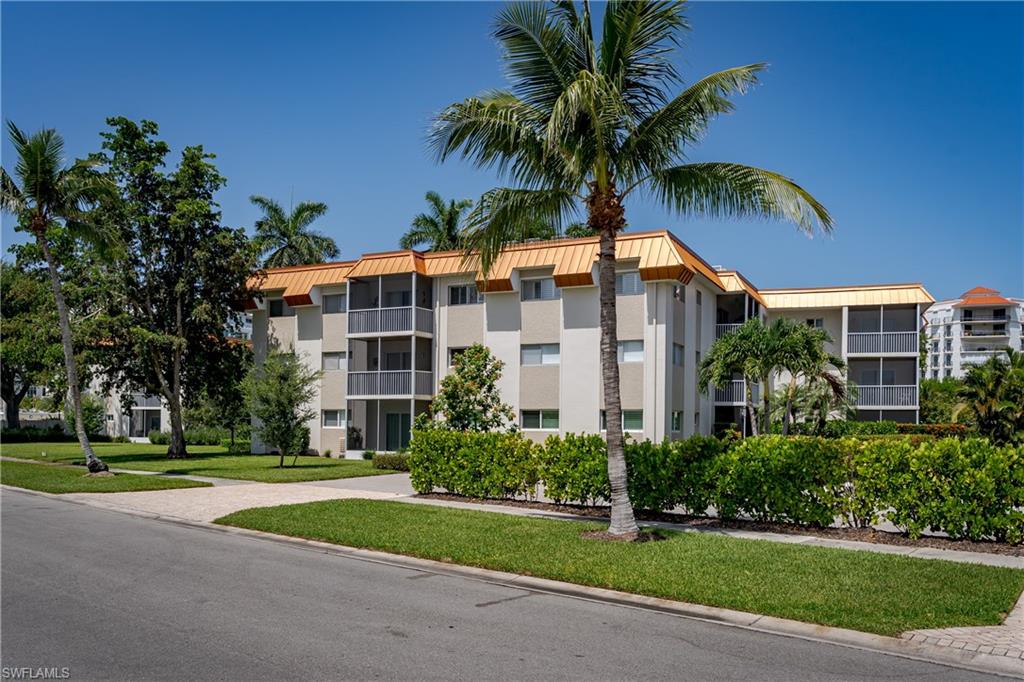 1100 Gulf Shore Blvd N 306 Property Photo 29