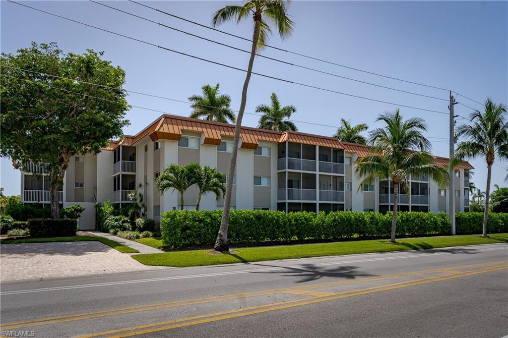 1100 Gulf Shore Blvd N 306 Property Photo 47