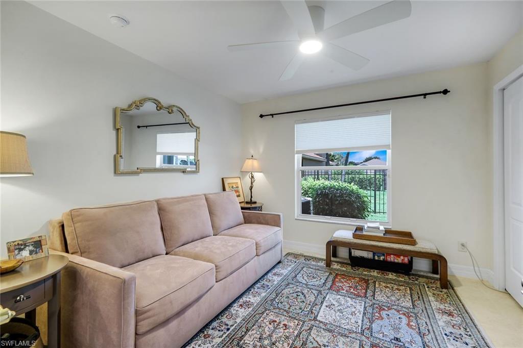 1654 Triangle Palm Ter Property Photo 11