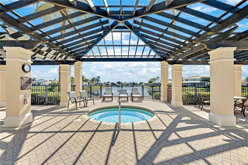 1654 Triangle Palm Ter Property Photo 18