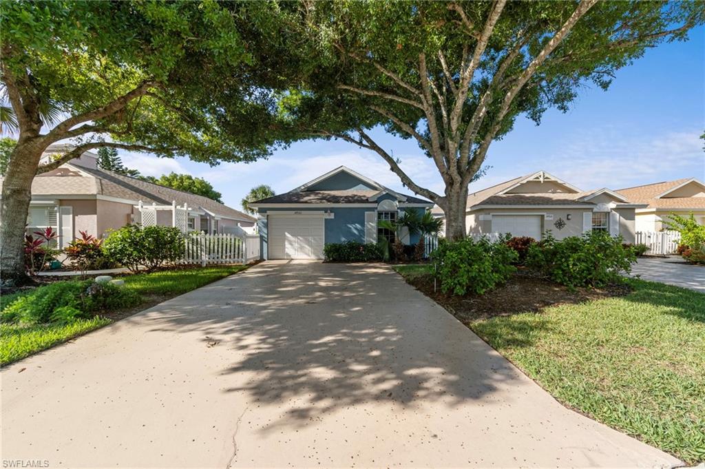 14932 Sterling Oaks Dr Property Photo 2