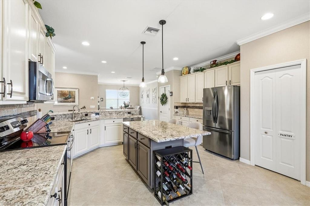 20503 Black Tree Ln Property Photo 8