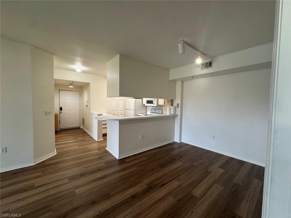 6400 Aragon Way 303 Property Photo 1