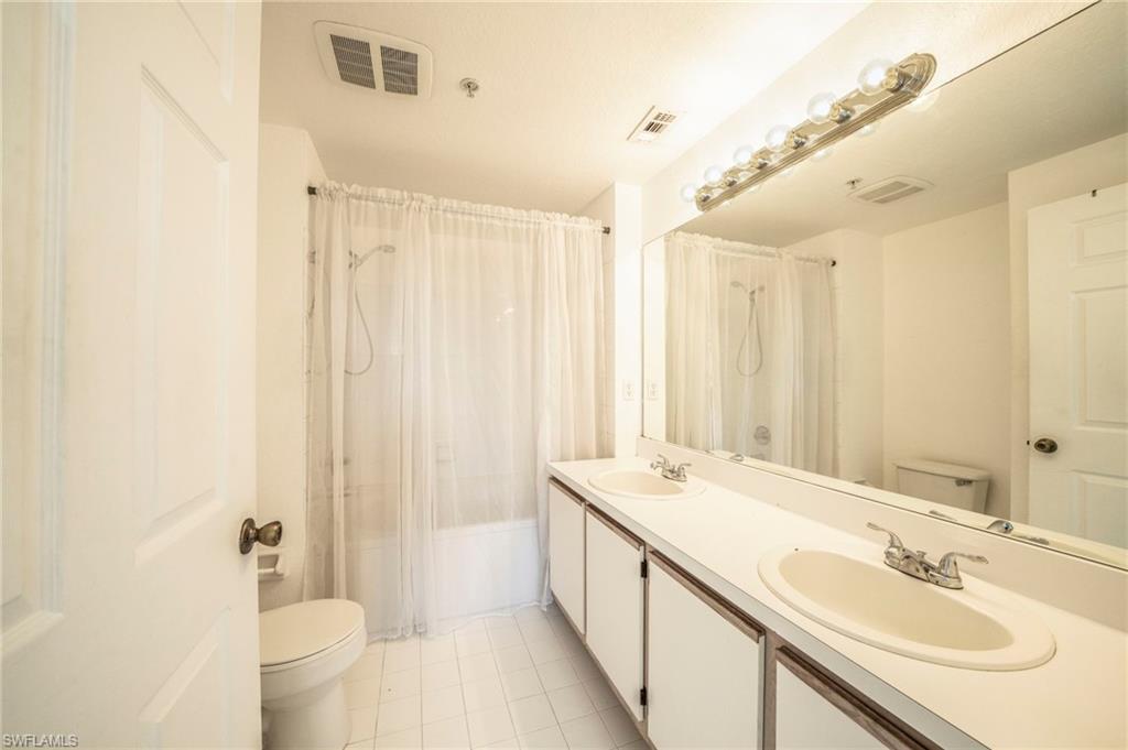 6400 Aragon Way 303 Property Photo 9