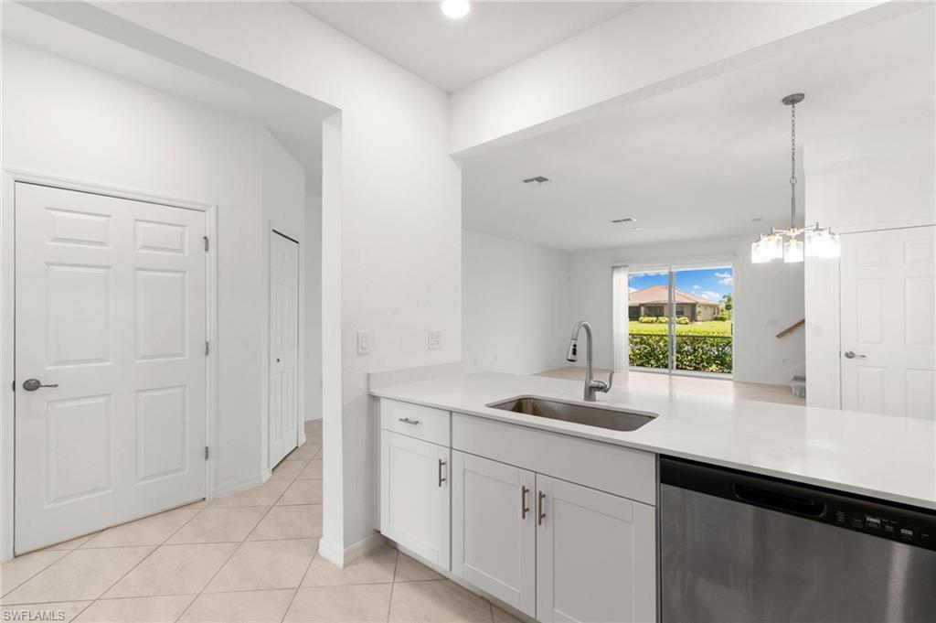 2878 Blossom Way Property Photo 4