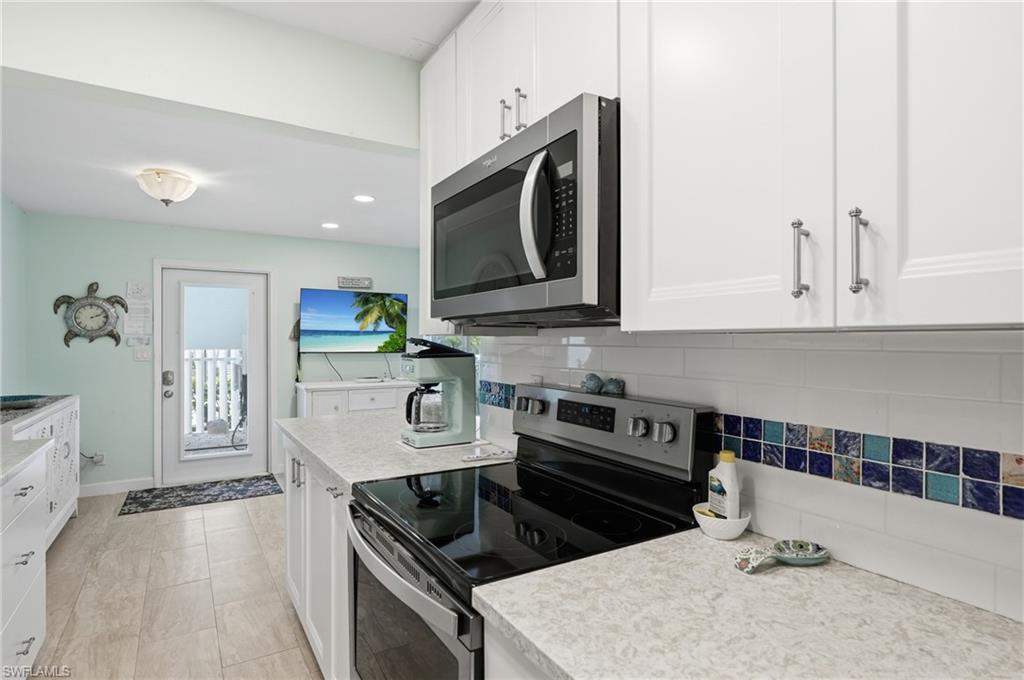 1065 Gulf Shore Blvd N 108 Property Photo 12