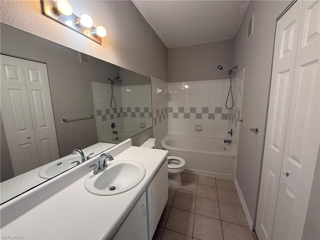 11540 Villa Grand 1212 Property Photo 8