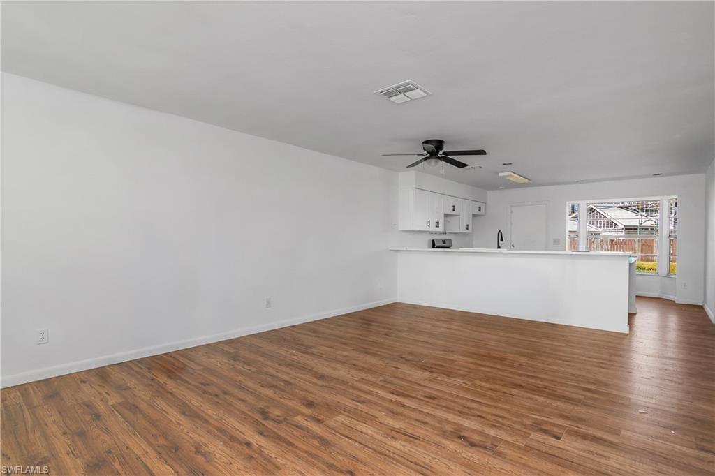 1143 Joel Blvd Property Photo 7