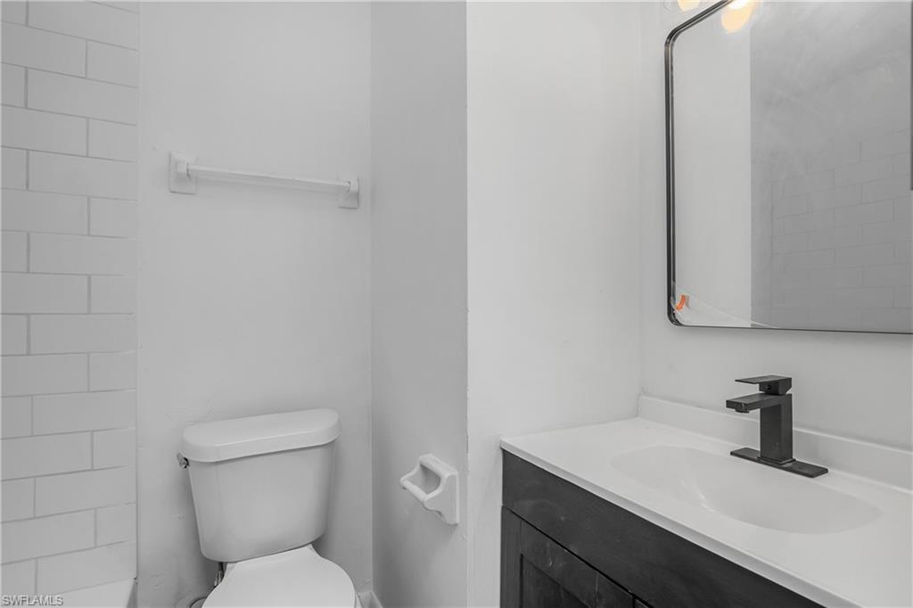 1143 Joel Blvd Property Photo 17