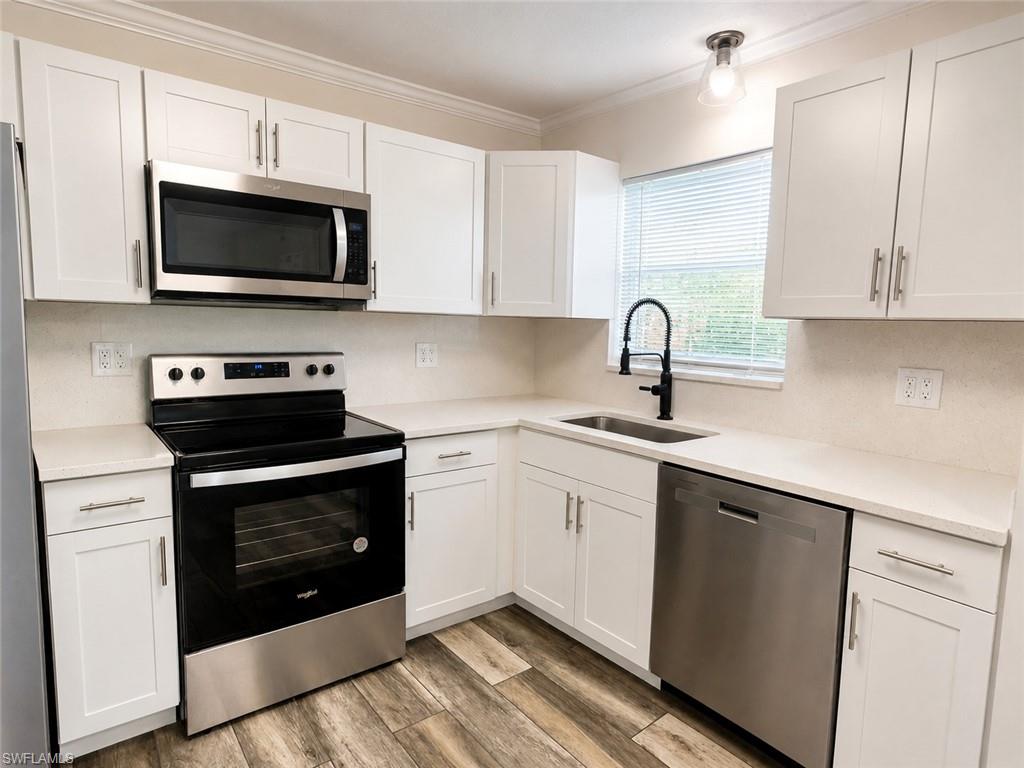 3325 Airport Rd N R4 Property Photo 6