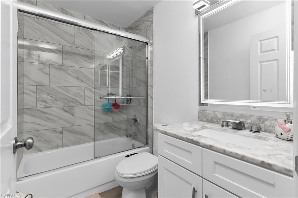 653 Squire Cir 201 Property Photo 18