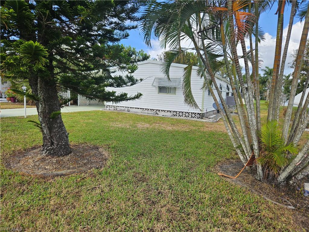 859 Manatee Rd Property Photo 2