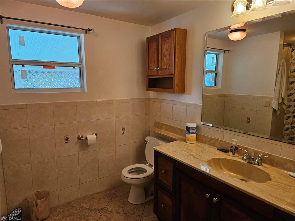 859 Manatee Rd Property Photo 5