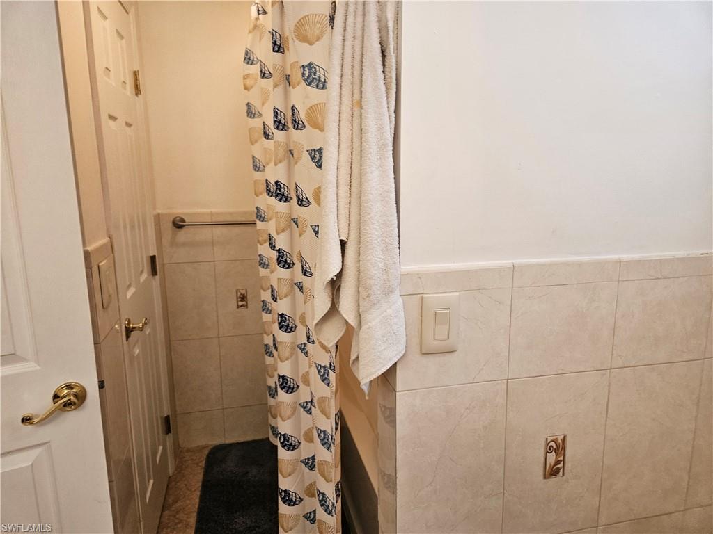 859 Manatee Rd Property Photo 6