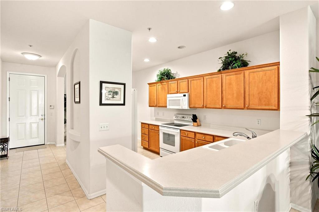 4874 Hampshire Ct 303 Property Photo 10