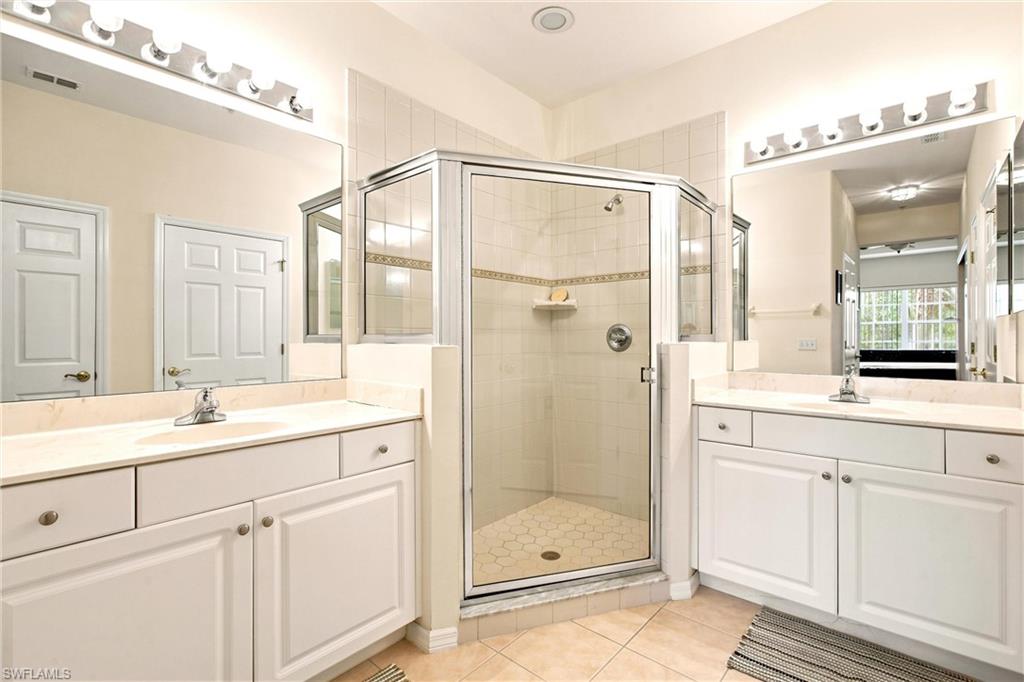 4874 Hampshire Ct 303 Property Photo 18