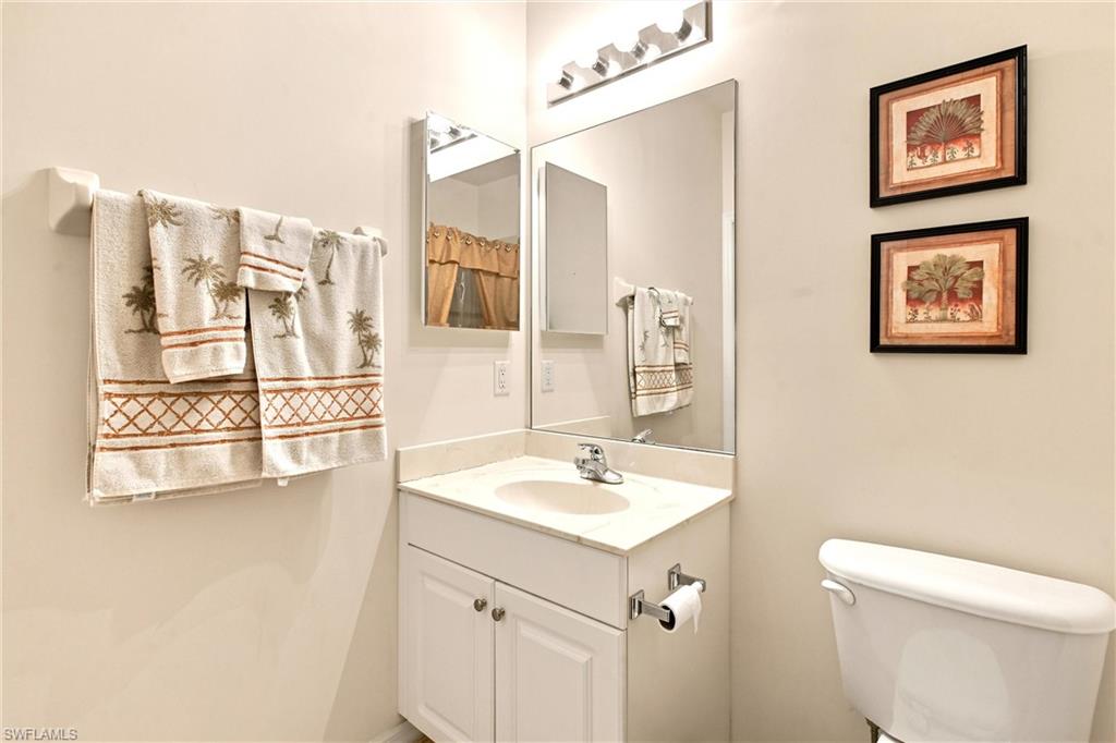 4874 Hampshire Ct 303 Property Photo 22