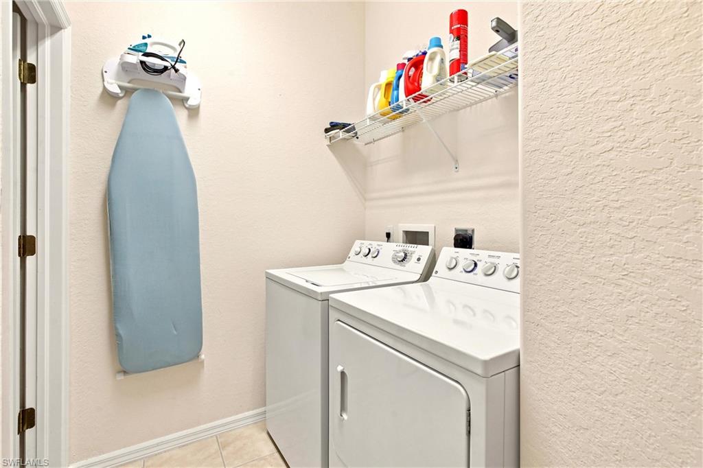 4874 Hampshire Ct 303 Property Photo 24