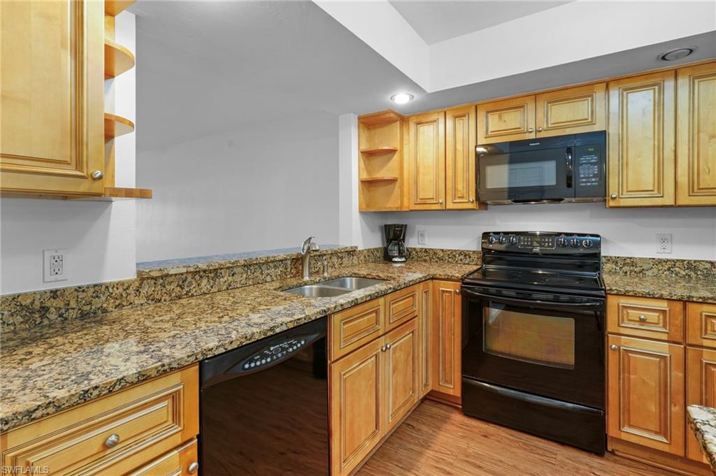 8302 Charter Club Cir 6 Property Photo 11
