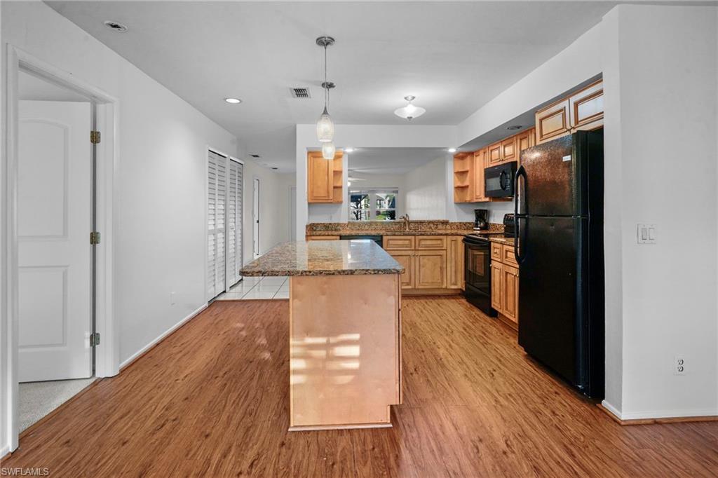 8302 Charter Club Cir 6 Property Photo 17