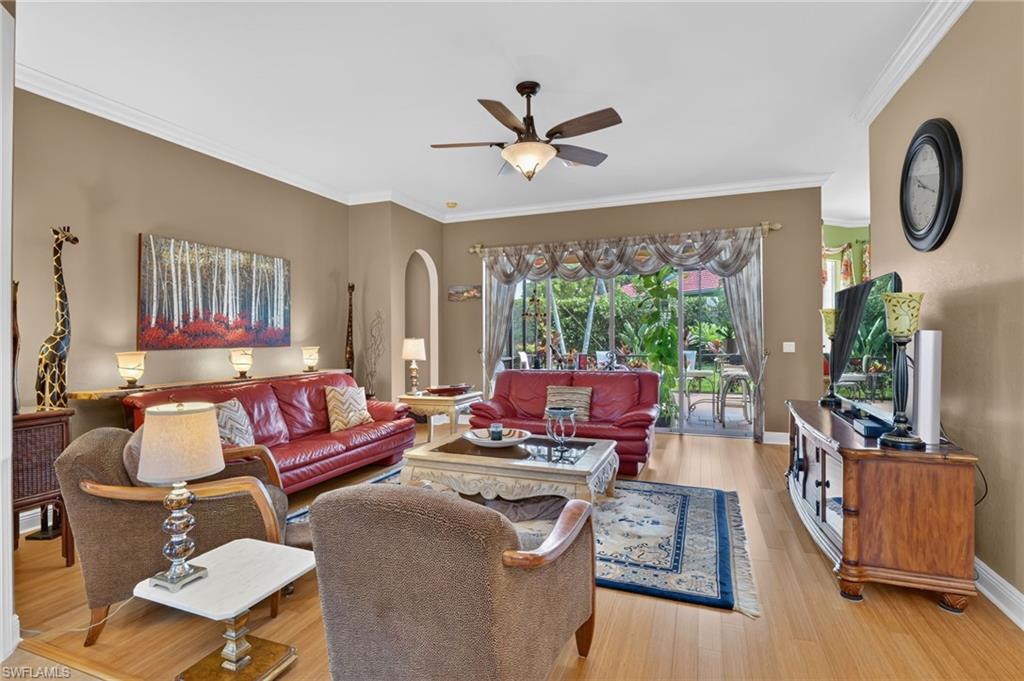 24908 Fairwinds Ln Property Photo 2