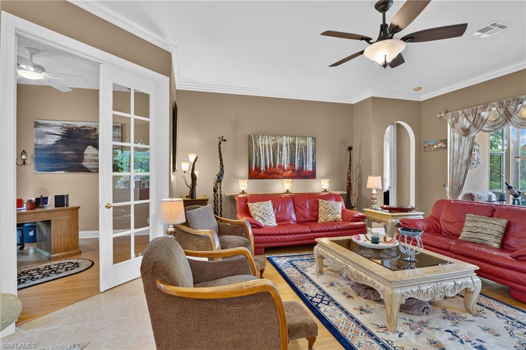 24908 Fairwinds Ln Property Photo 5