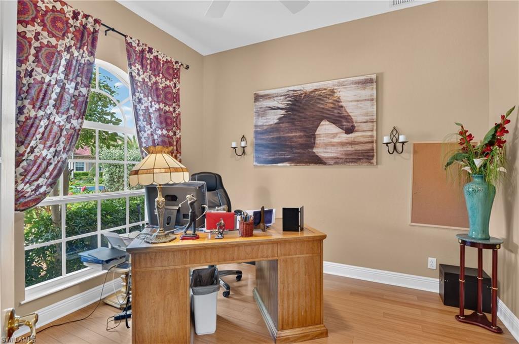 24908 Fairwinds Ln Property Photo 20