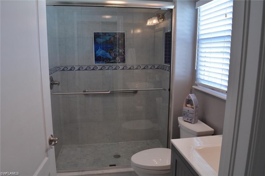74 2nd St Property Photo 8