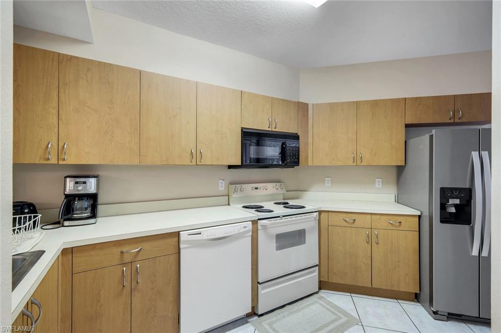 6384 Huntington Lakes Cir 103 Property Photo 8