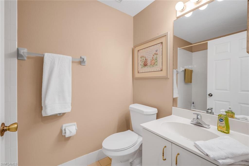 6384 Huntington Lakes Cir 103 Property Photo 18