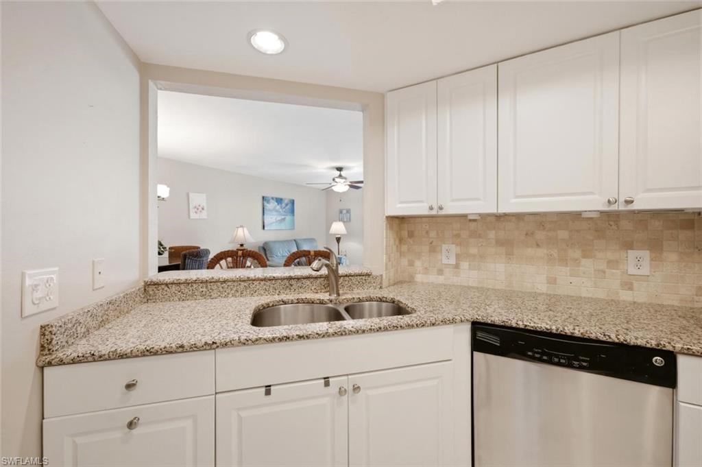4987 Pepper Cir 107 Property Photo 13
