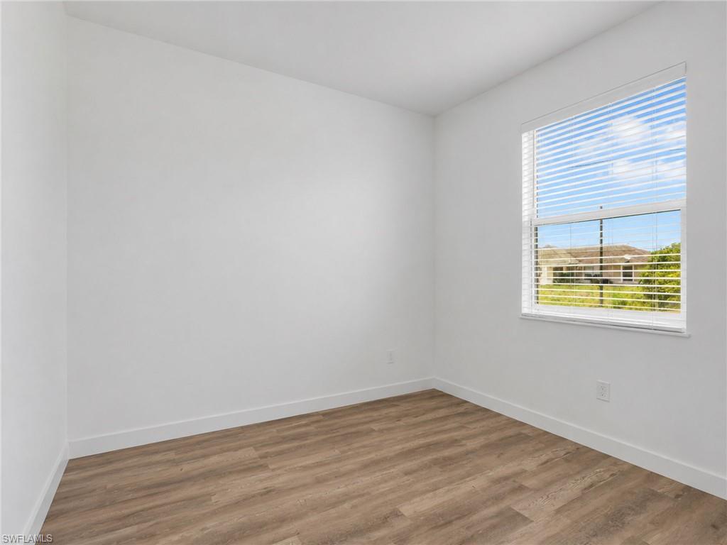 2224-2226 Kenneth Ave S Property Photo 11