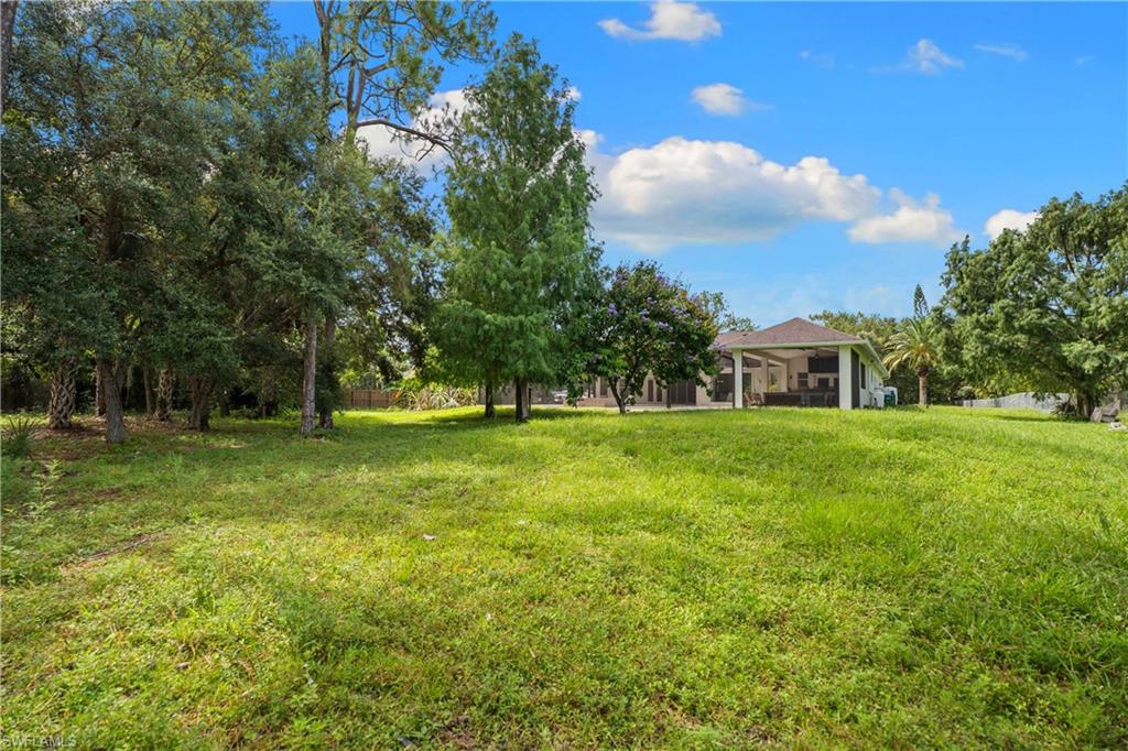 6521 Livingston Woods Ln Property Photo 38