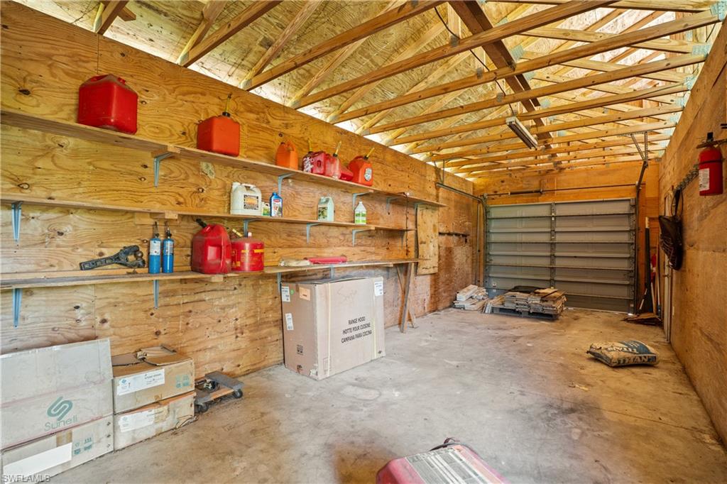 6521 Livingston Woods Ln Property Photo 40