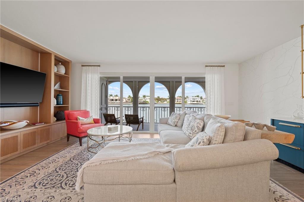 4000 Gulf Shore Blvd N 1500 Property Photo 14