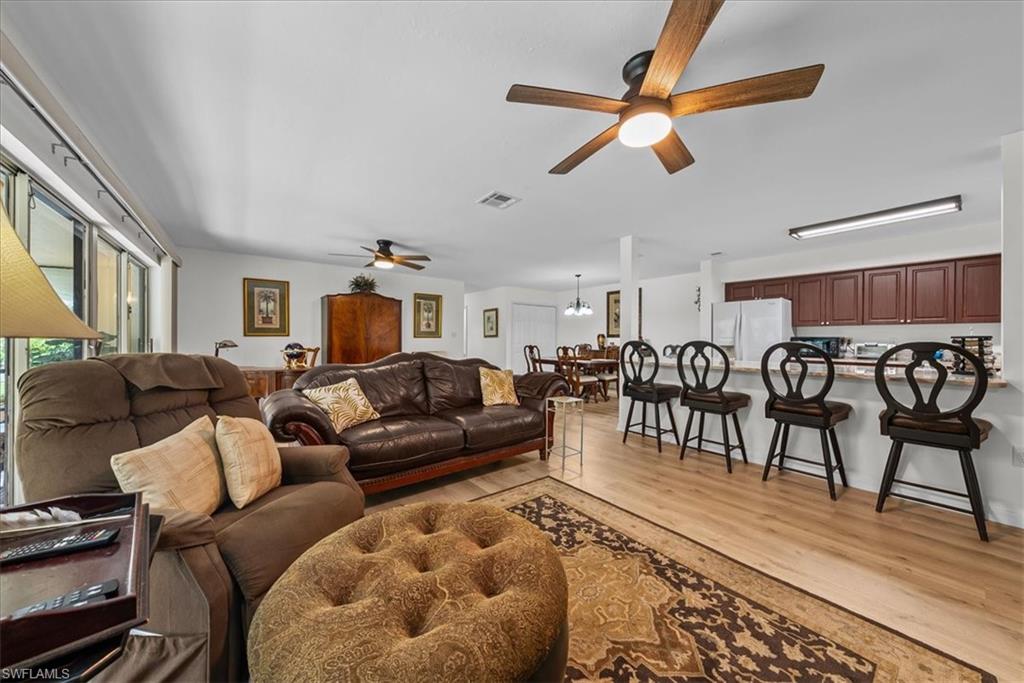 925 Palm View Dr 111 Property Photo 7