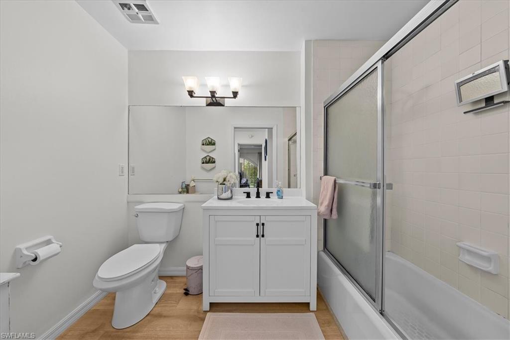 925 Palm View Dr 111 Property Photo 16