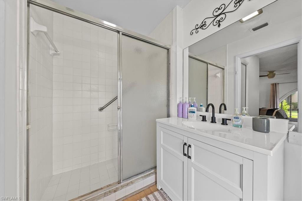 925 Palm View Dr 111 Property Photo 23