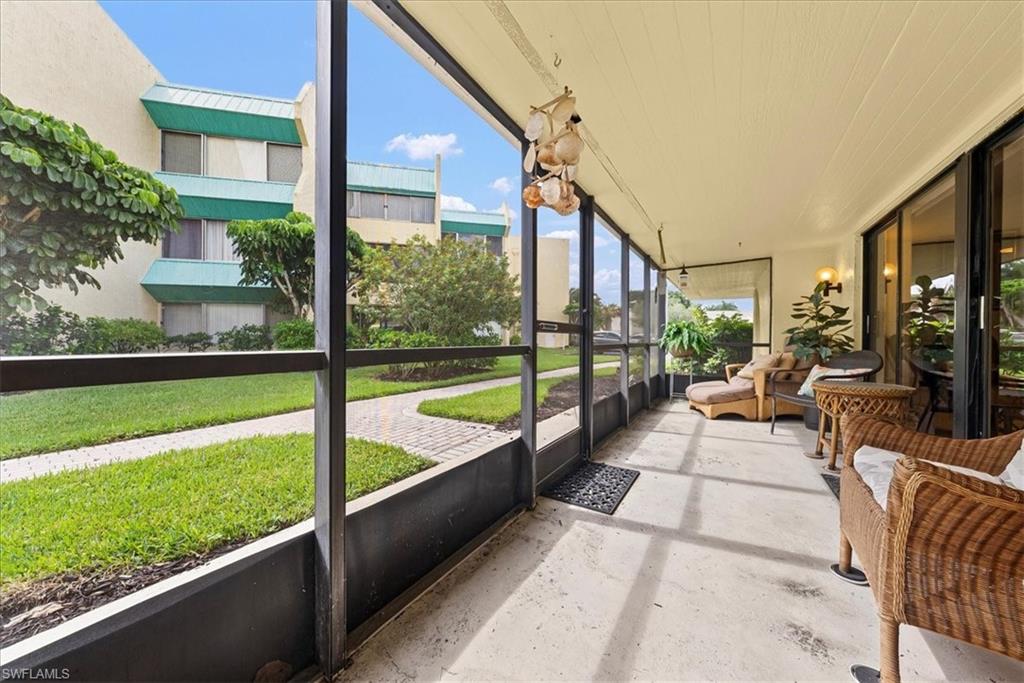 925 Palm View Dr 111 Property Photo 25