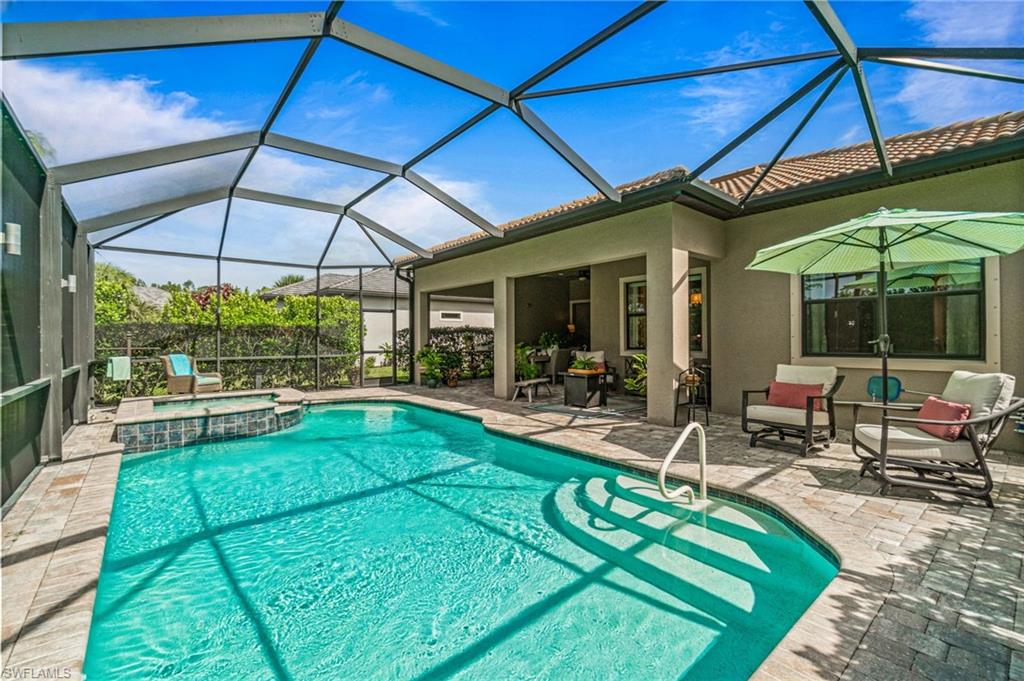 14045 Hawks Eye Ct Property Photo 3
