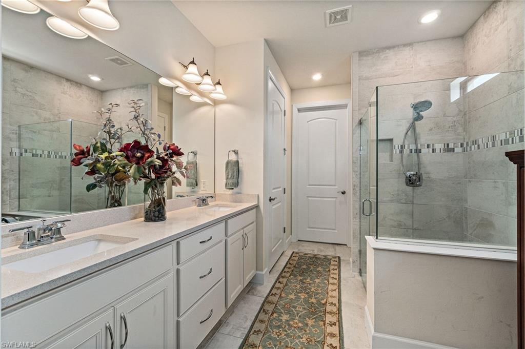 14045 Hawks Eye Ct Property Photo 9