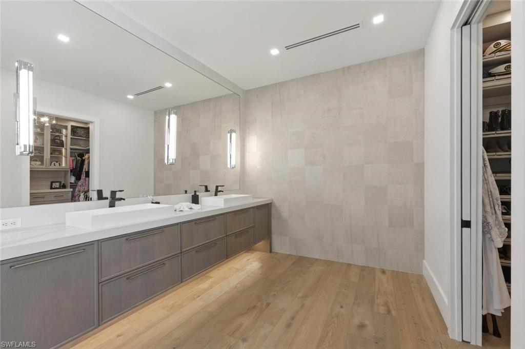 200 Bahia Pt Property Photo 27