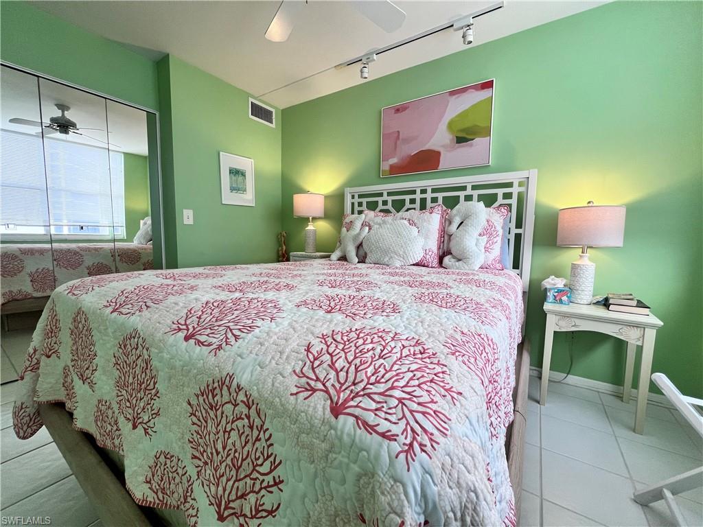 5550 Heron Point Dr 704 Property Photo 13