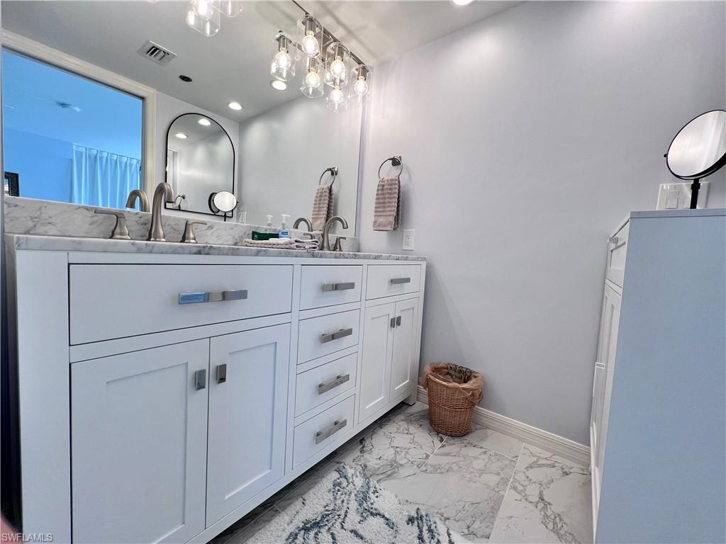 5550 Heron Point Dr 704 Property Photo 17